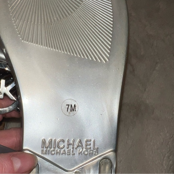 Michael Kors sandals size 7 - Picture 4 of 5